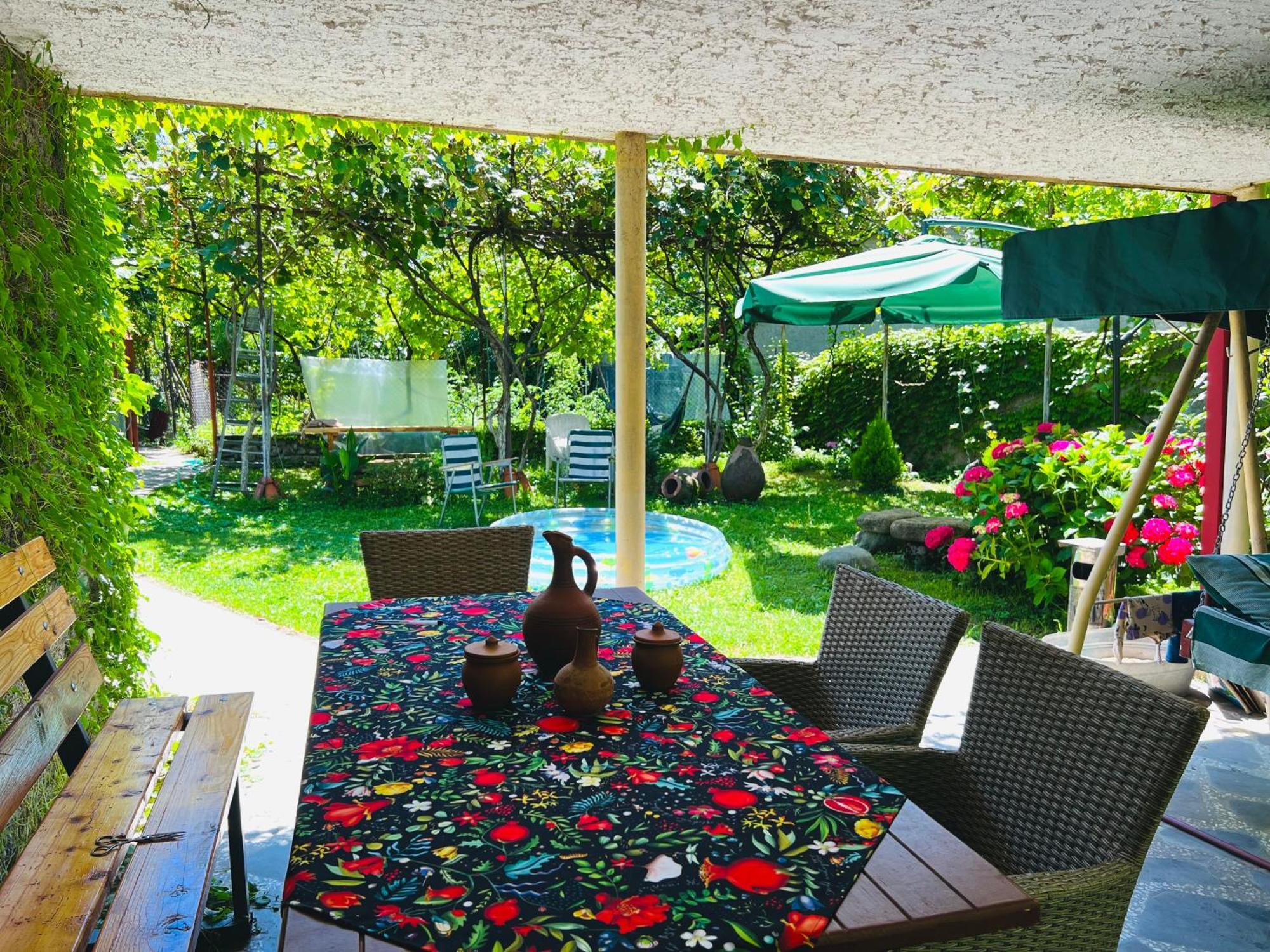 Home Inn-Guesthouse Lagodekhi Extérieur photo